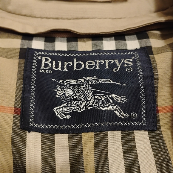 Burberry Beige Trench Coat - Picture 2 of 4